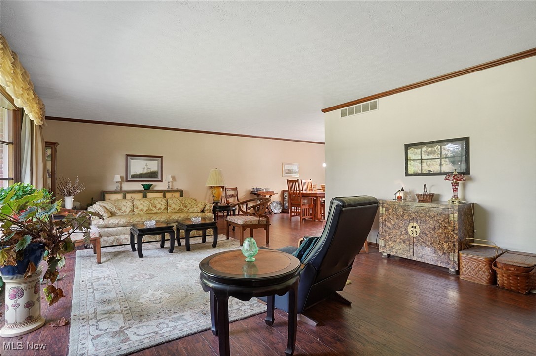 11465 Clinton Road Doylestown, OH 44230 - Photo 3 of 42