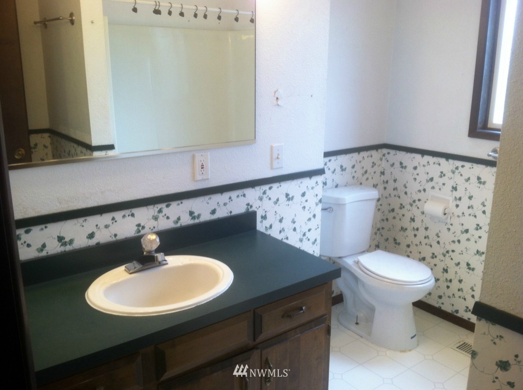 75 Rue Creek Road Raymond, WA 98577 - Photo 16 of 25 Gallery Image 16