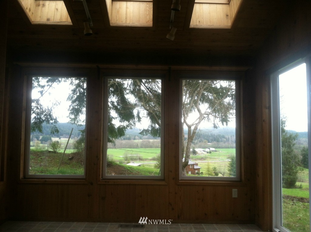 75 Rue Creek Road Raymond, WA 98577 - Photo 10 of 25 Gallery Image 10