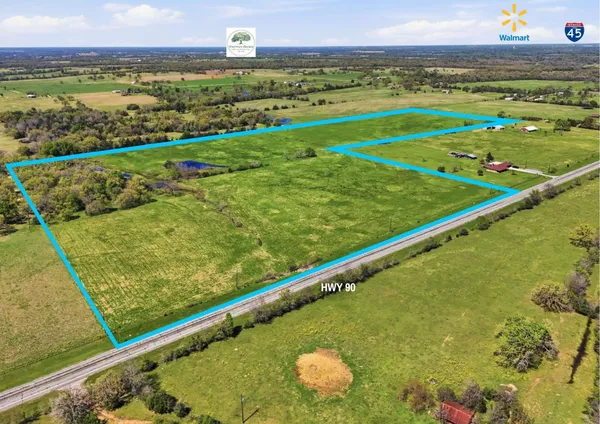 a view of an outdoor space and a lake view