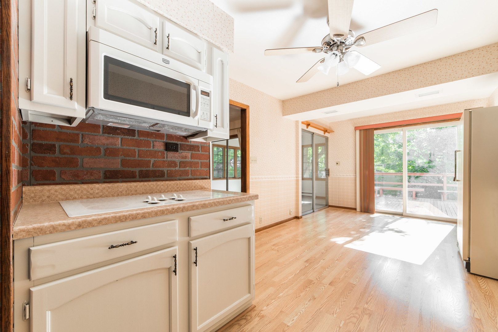 1012 Normal Road DeKalb, IL 60115 - Photo 9 of 33