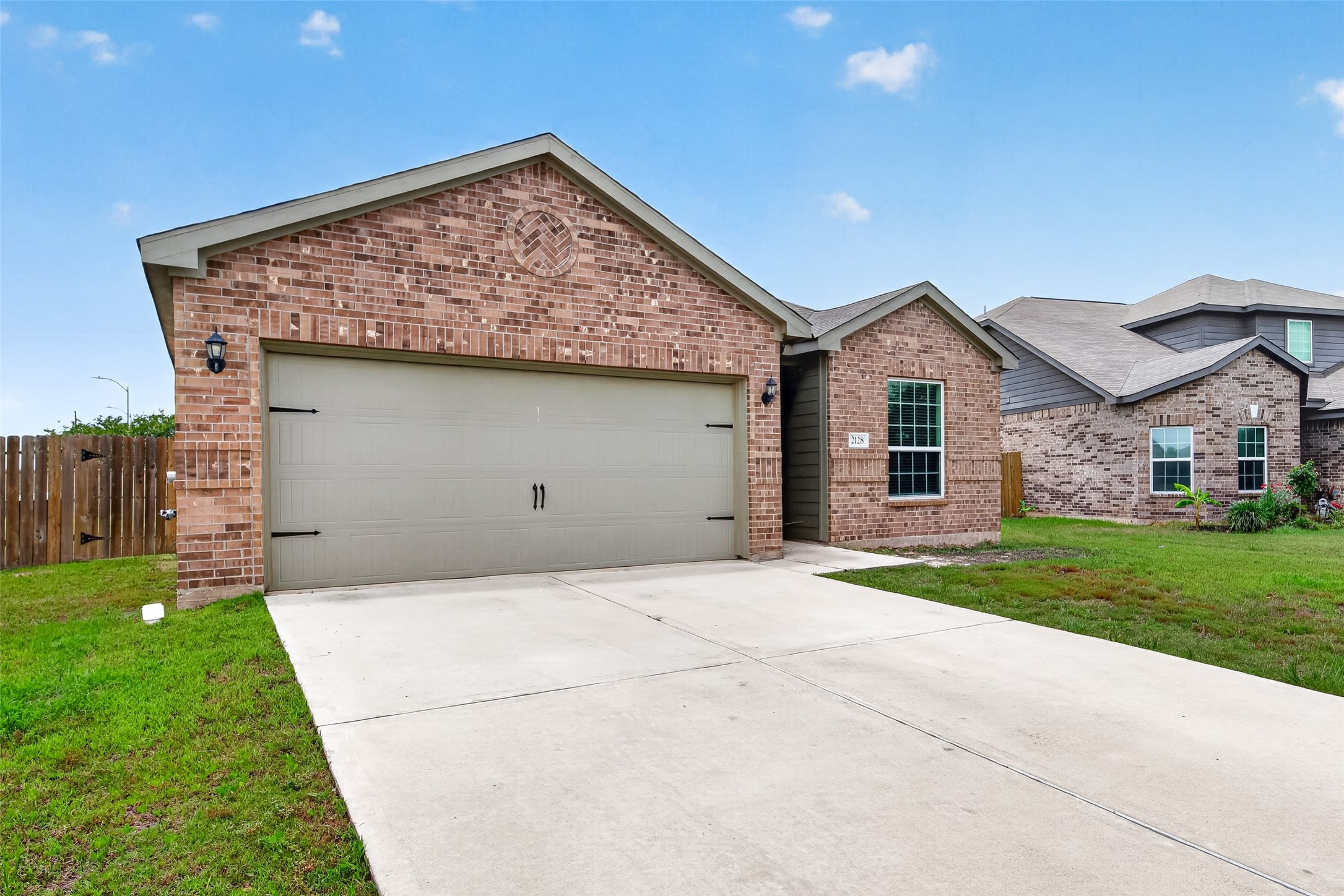 2128 Mule Ridge Drive Katy, TX 77493 - Photo 2 of 33
