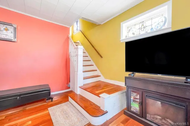 $948,888 | 81-08 164th Place | Hillcrest