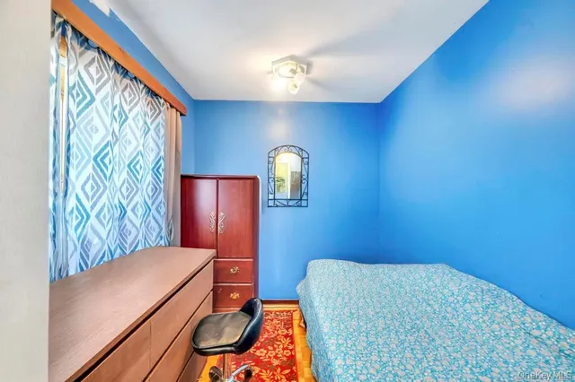 $948,888 | 81-08 164th Place | Hillcrest