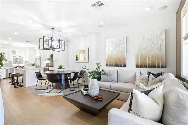 $824,900 | 131 Graze Way, Rancho Mission Viejo, CA 92694