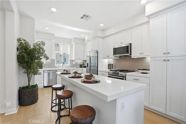 $824,900 | 131 Graze Way, Rancho Mission Viejo, CA 92694