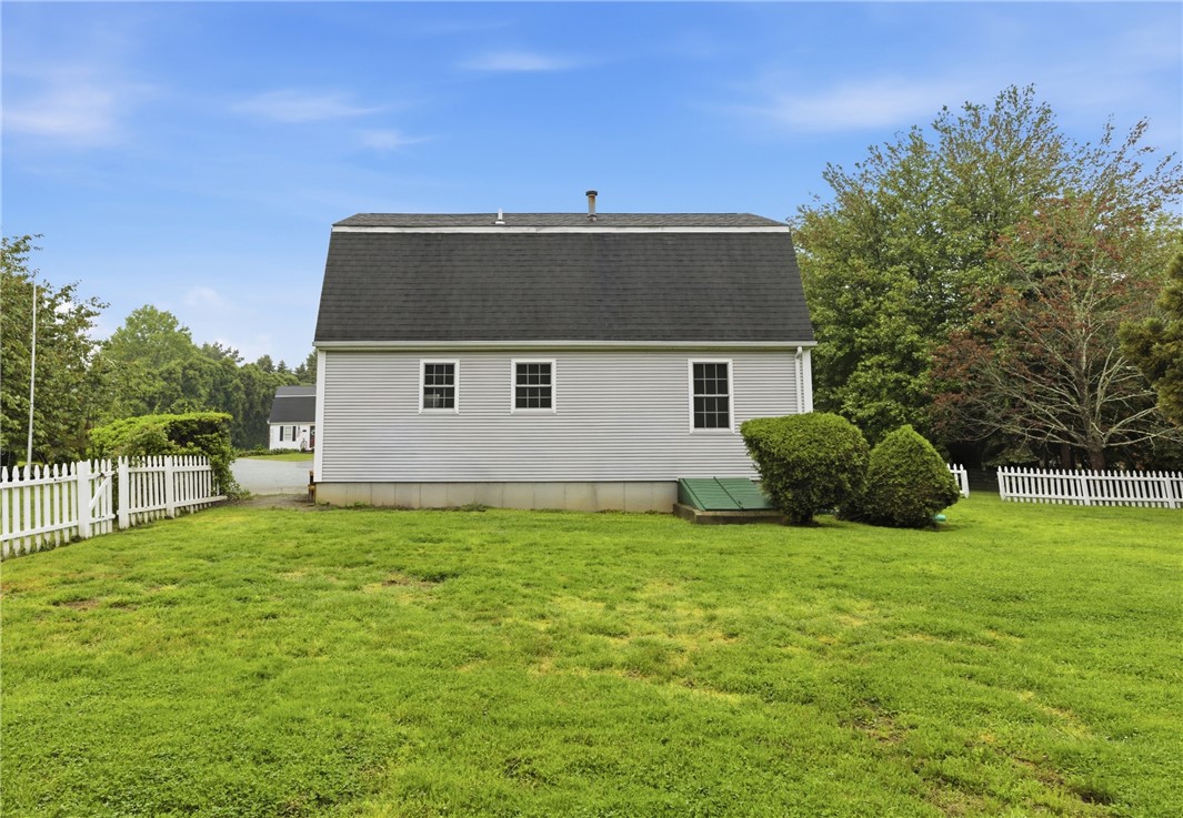 49 Harvest Road Middletown, RI 02842 - Photo 39 of 49