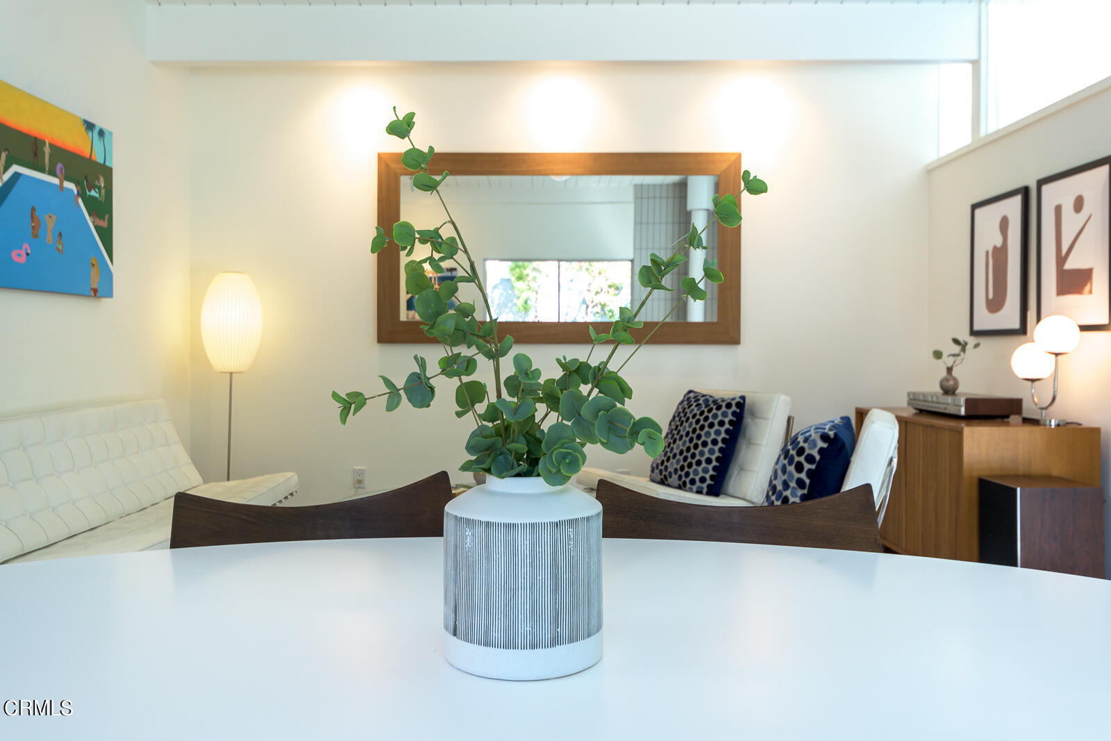 3525 El Lado Drive Glendale, CA 91208 - Photo 19 of 46 a living room with furniture flowerpot and a potted plant
