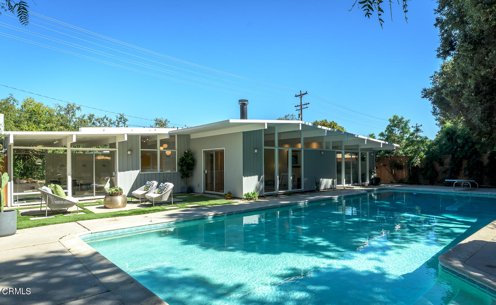 3525 El Lado Drive Glendale, CA 91208 - Photo 42 of 46 a view of a house with swimming pool and a yard