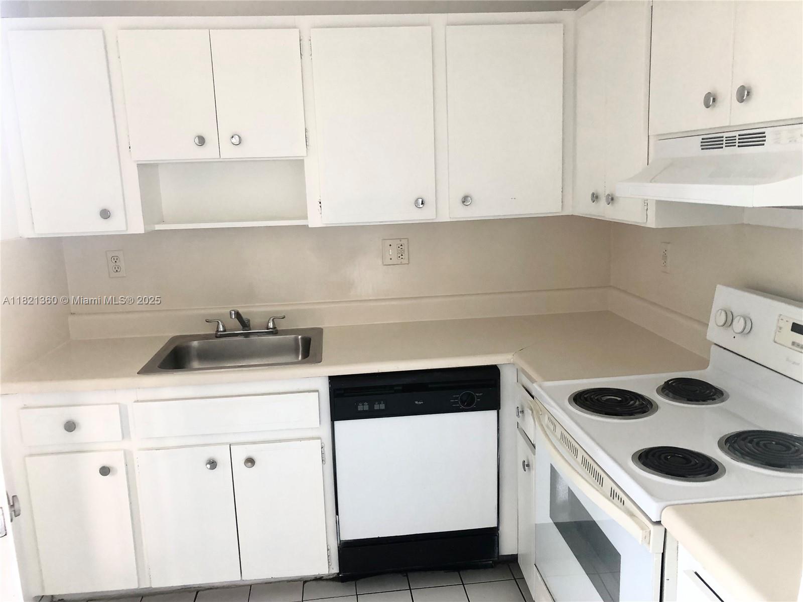 1595 Northeast 135th Street, Unit 339 North Miami, FL 33161 - Photo 19 of 24