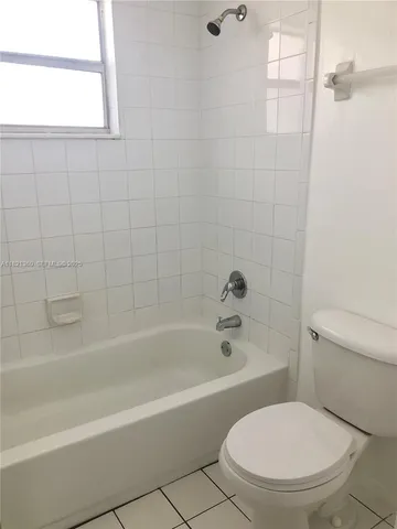 $1,900 | 1595 Northeast 135th Street, Unit 339, North Miami, FL 33161