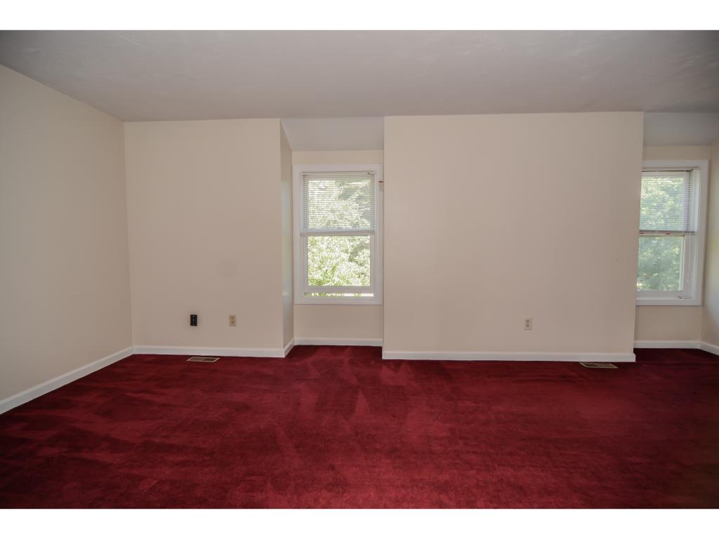 93 Tallant Road Pelham, NH 03076 - Photo 11 of 15