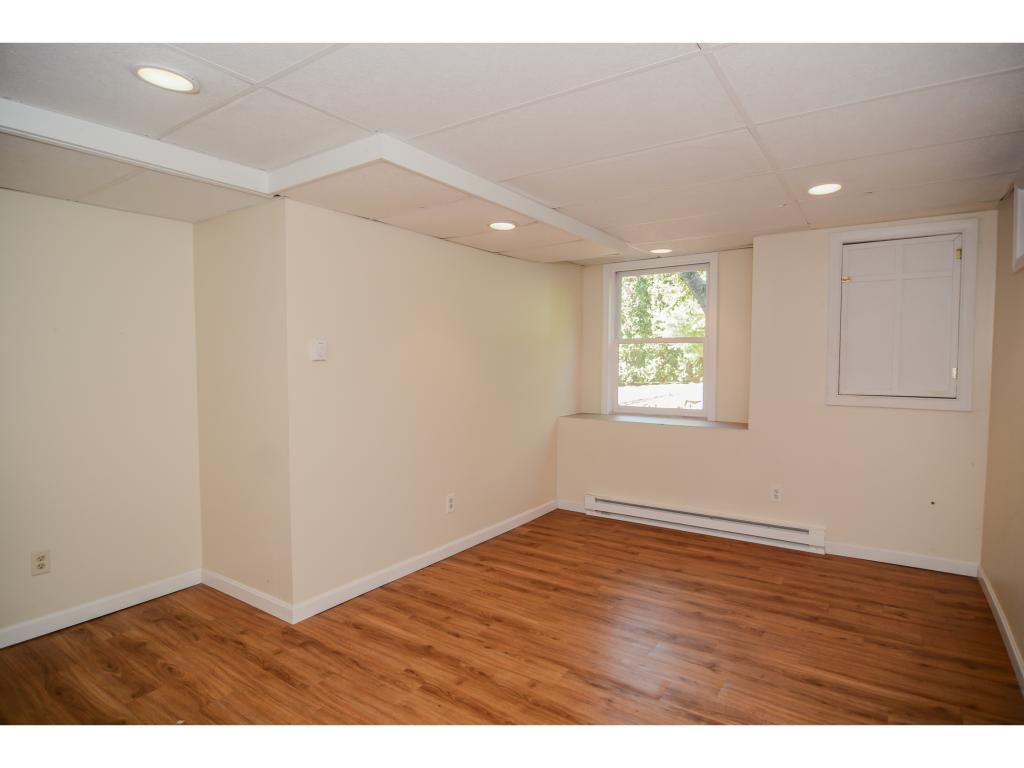 93 Tallant Road Pelham, NH 03076 - Photo 14 of 15