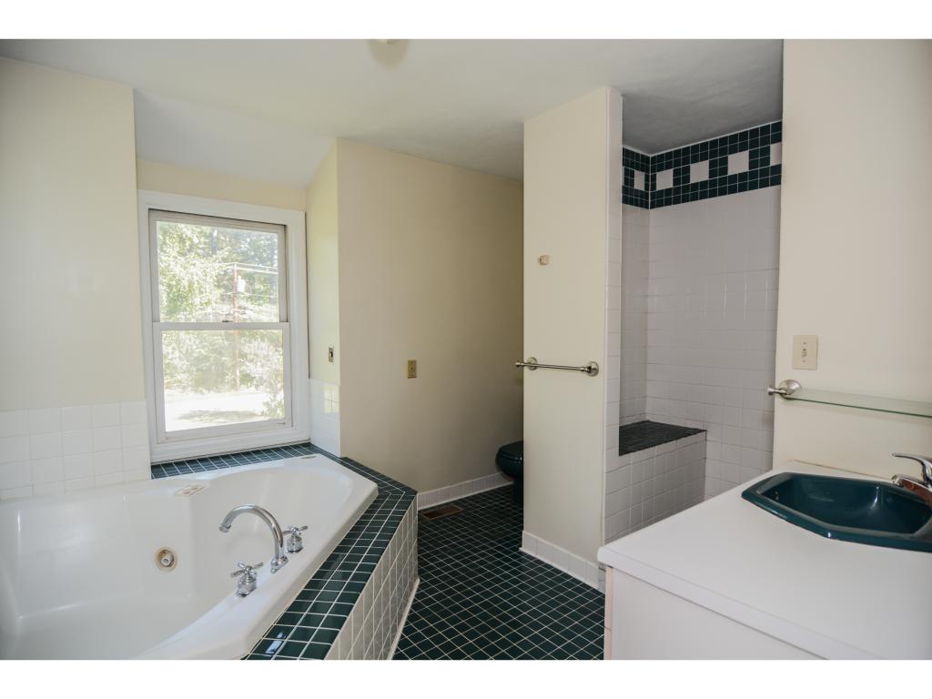 93 Tallant Road Pelham, NH 03076 - Photo 10 of 15