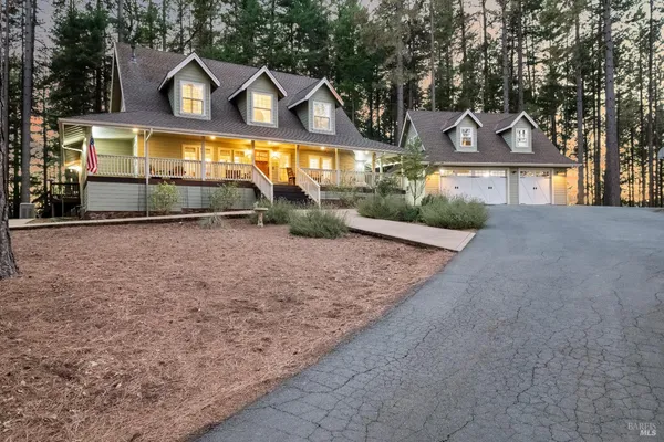 $1,300,000 | 5701 Ridgewood Road, Willits, CA 95490