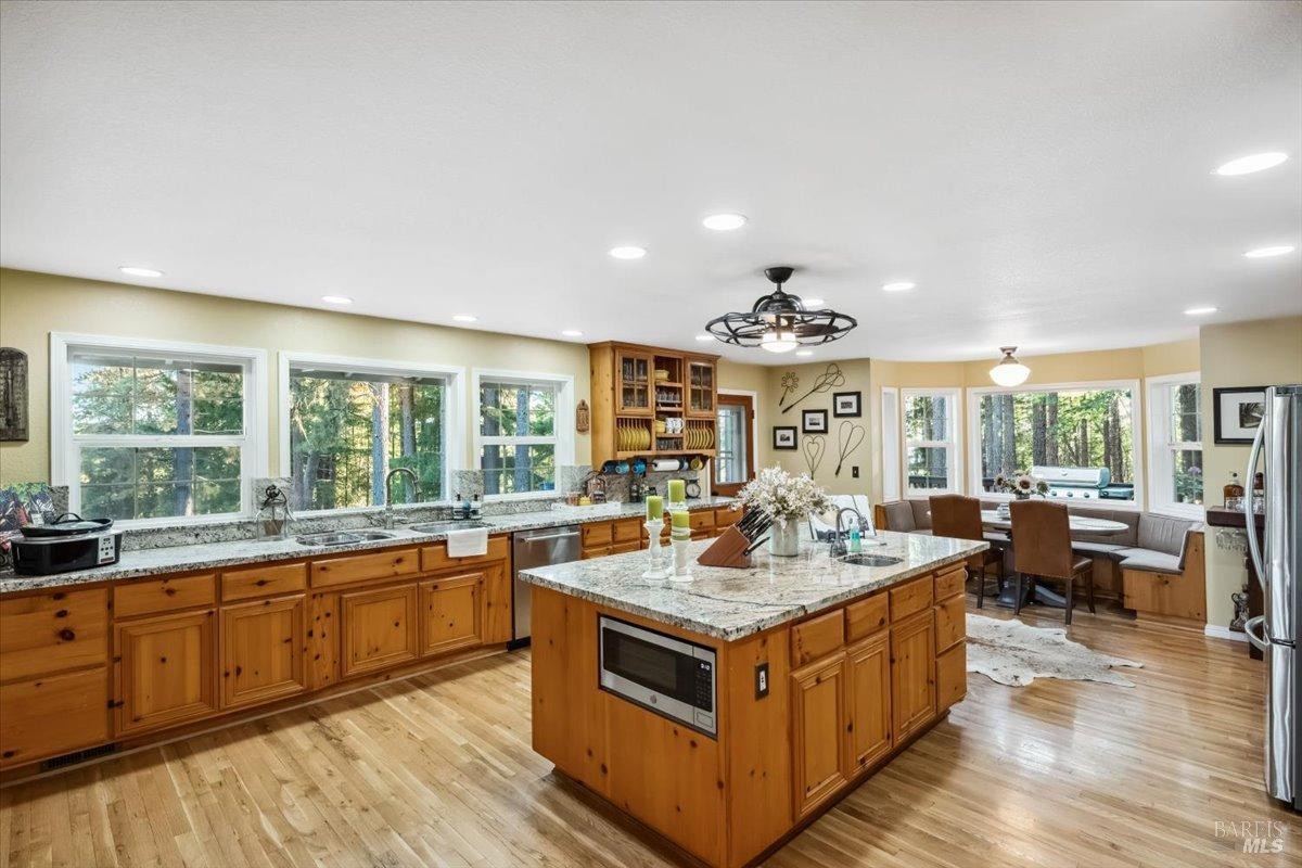 5701 Ridgewood Road Willits, CA 95490 - Photo 13 of 84