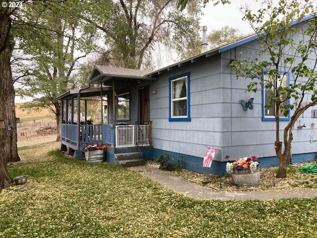 41715 George Street Pendleton, OR 97801 - Photo 1 of 26