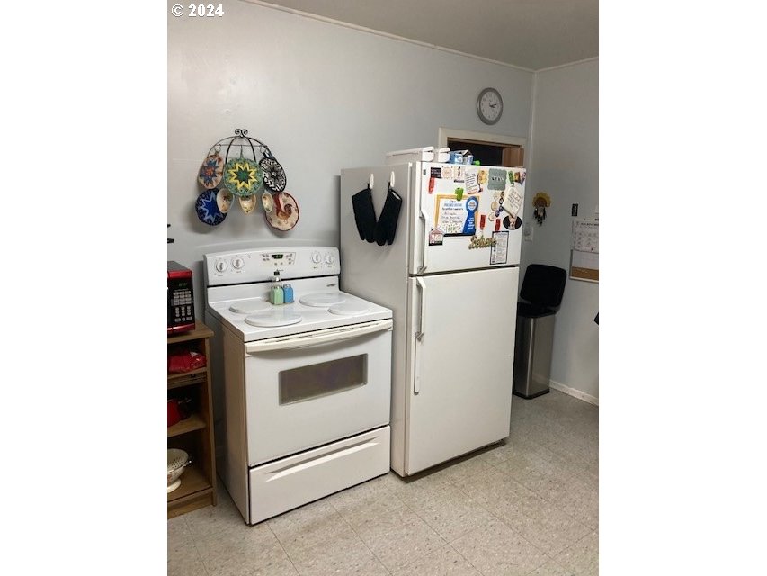 41715 George Street Pendleton, OR 97801 - Photo 11 of 26