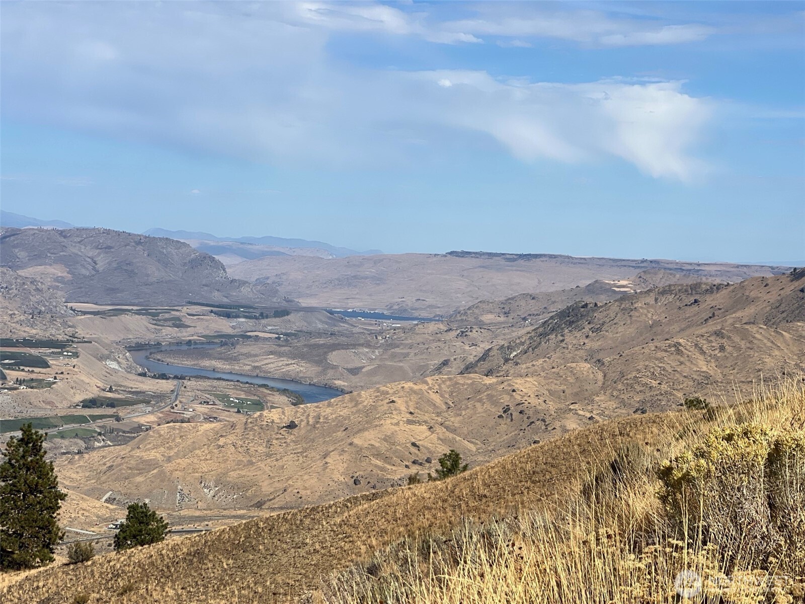 -nna Nna Mountain Spring Road Orondo, WA 98843 - Photo 9 of 15 a view of ocean and a mountain