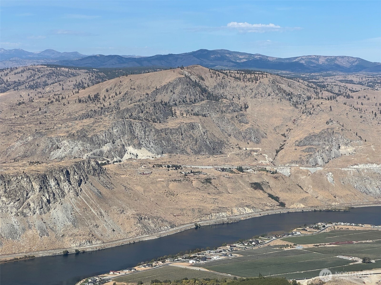 -nna Nna Mountain Spring Road Orondo, WA 98843 - Photo 10 of 15 a view of ocean and mountain