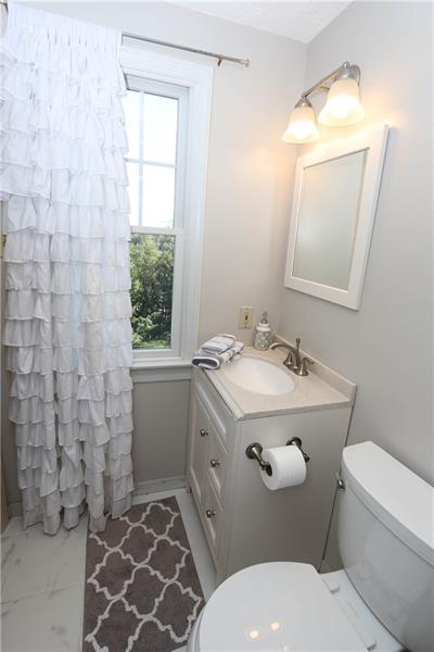 438 Fort Couch Road Pittsburgh, PA 15241 - Photo 14 of 24 Gallery Image 14