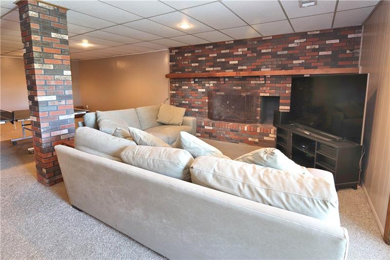 438 Fort Couch Road Pittsburgh, PA 15241 - Photo 18 of 24 Gallery Image 18
