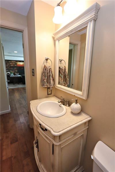 438 Fort Couch Road Pittsburgh, PA 15241 - Photo 8 of 24 Gallery Image 8