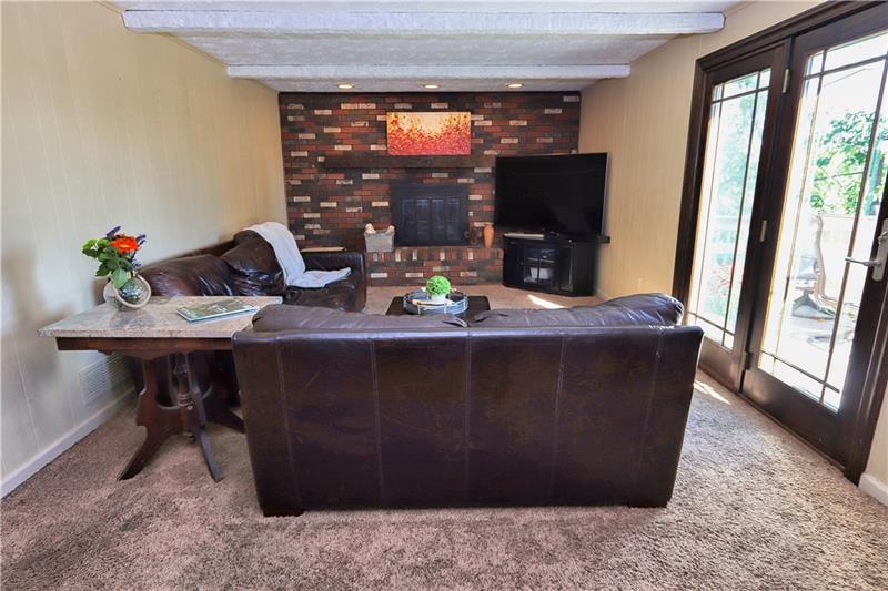 438 Fort Couch Road Pittsburgh, PA 15241 - Photo 9 of 24 Gallery Image 9