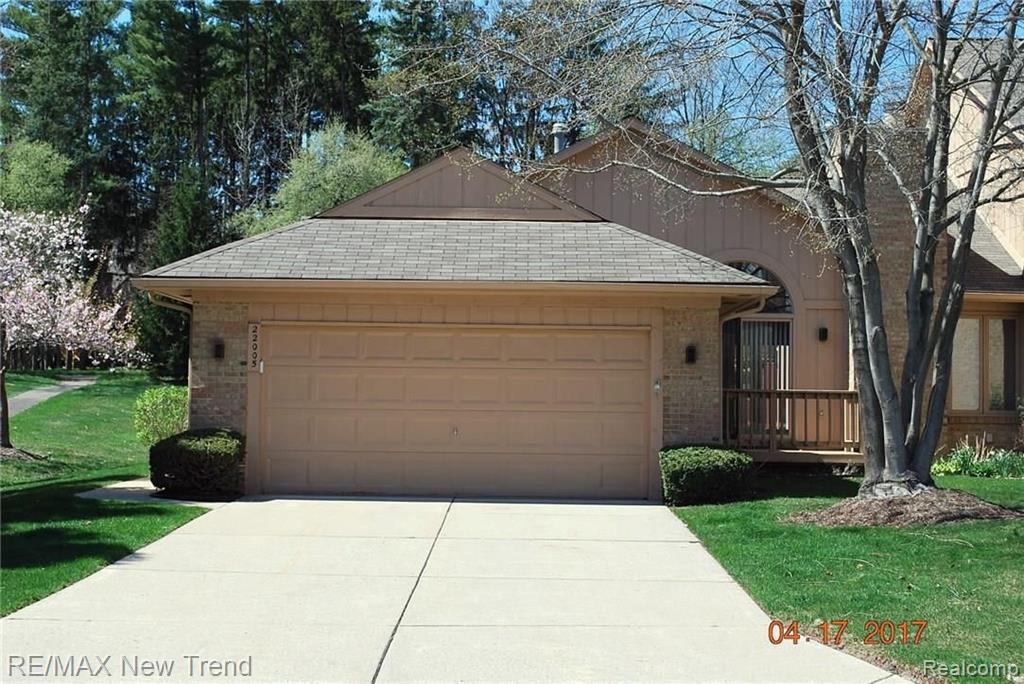 22005 River Ridge Trail, Unit 37 Farmington Hills, MI 48335 - Photo 1 of 18