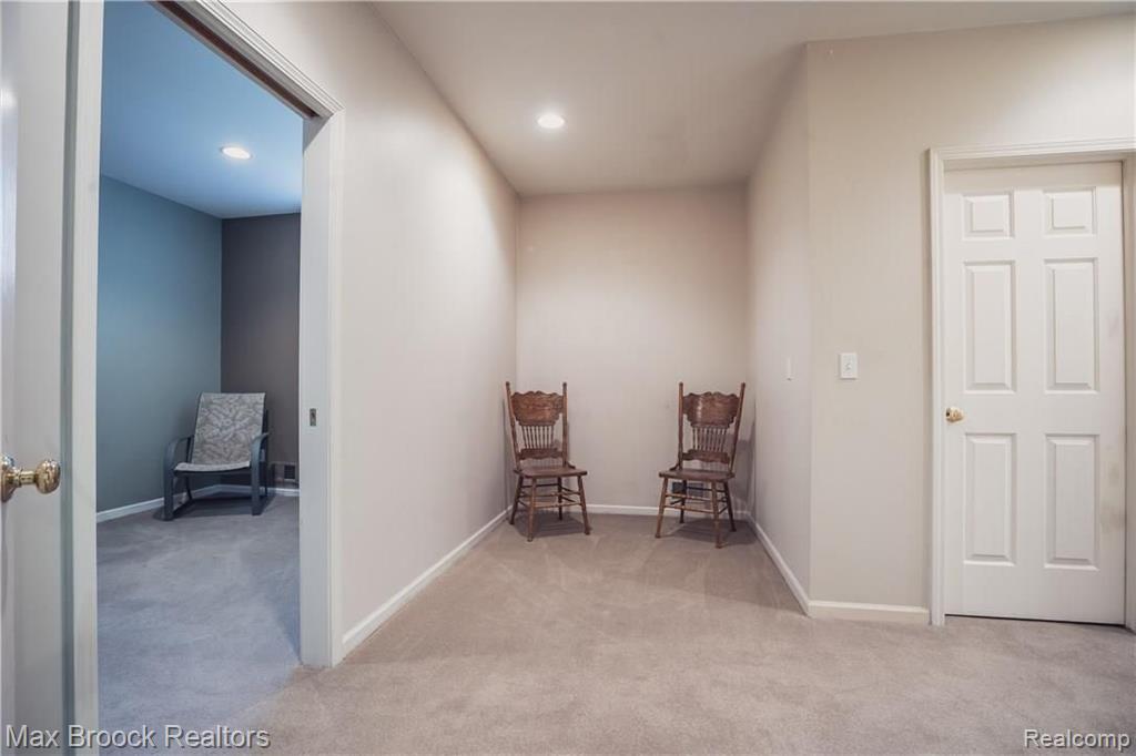 3147 Fairgrove Terrace, Unit 7 Rochester Hills, MI 48309 - Photo 49 of 52