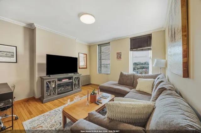 $625,000 | 627 Willow Avenue, Unit 10 / J, Hoboken, NJ 07030