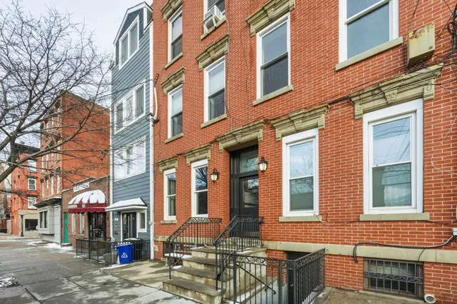$650,000 | 627 Willow Avenue, Unit 10 / J, Hoboken, NJ 07030