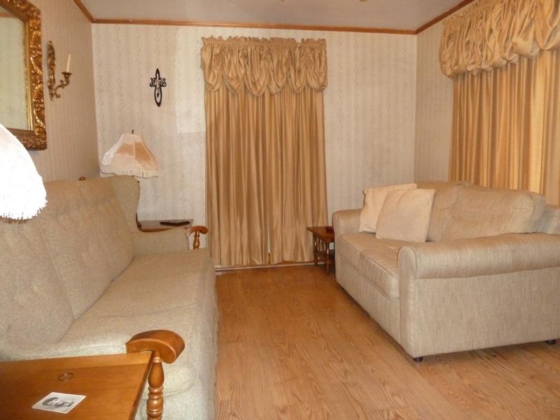2275 Iron Ridge Road Rocky Mount, VA 24151 - Photo 3 of 16 a living room with furniture and a window