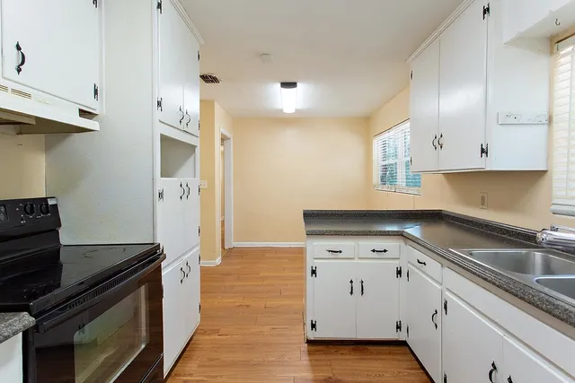 $184,900 | 1318 West Tharpe Street, Tallahassee, FL 32303