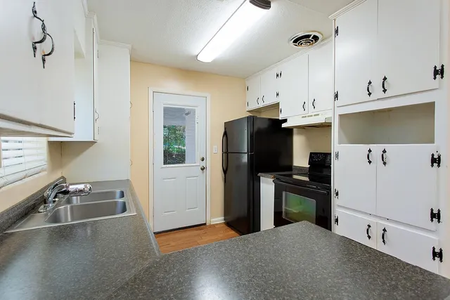 $184,900 | 1318 West Tharpe Street, Tallahassee, FL 32303