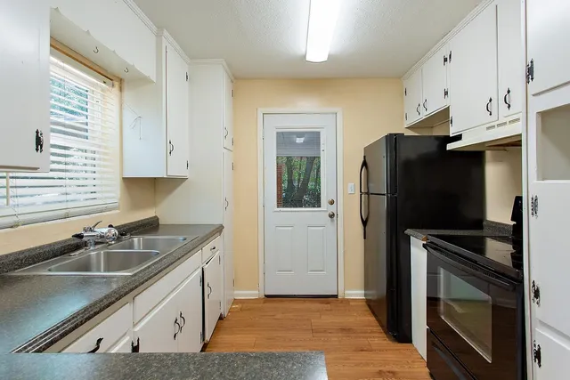 $184,900 | 1318 West Tharpe Street, Tallahassee, FL 32303