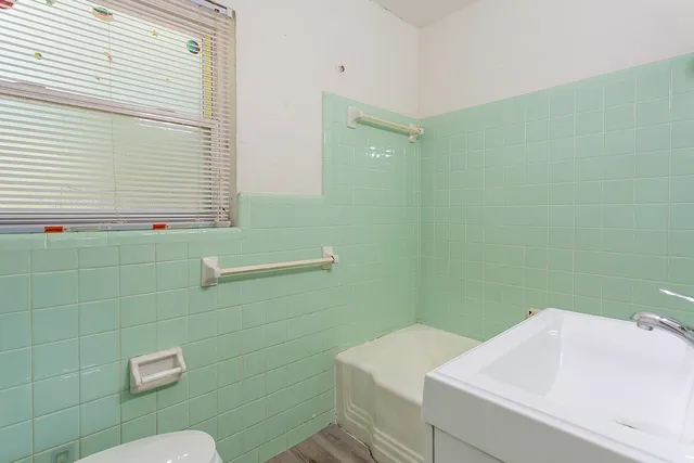 $184,900 | 1318 West Tharpe Street, Tallahassee, FL 32303