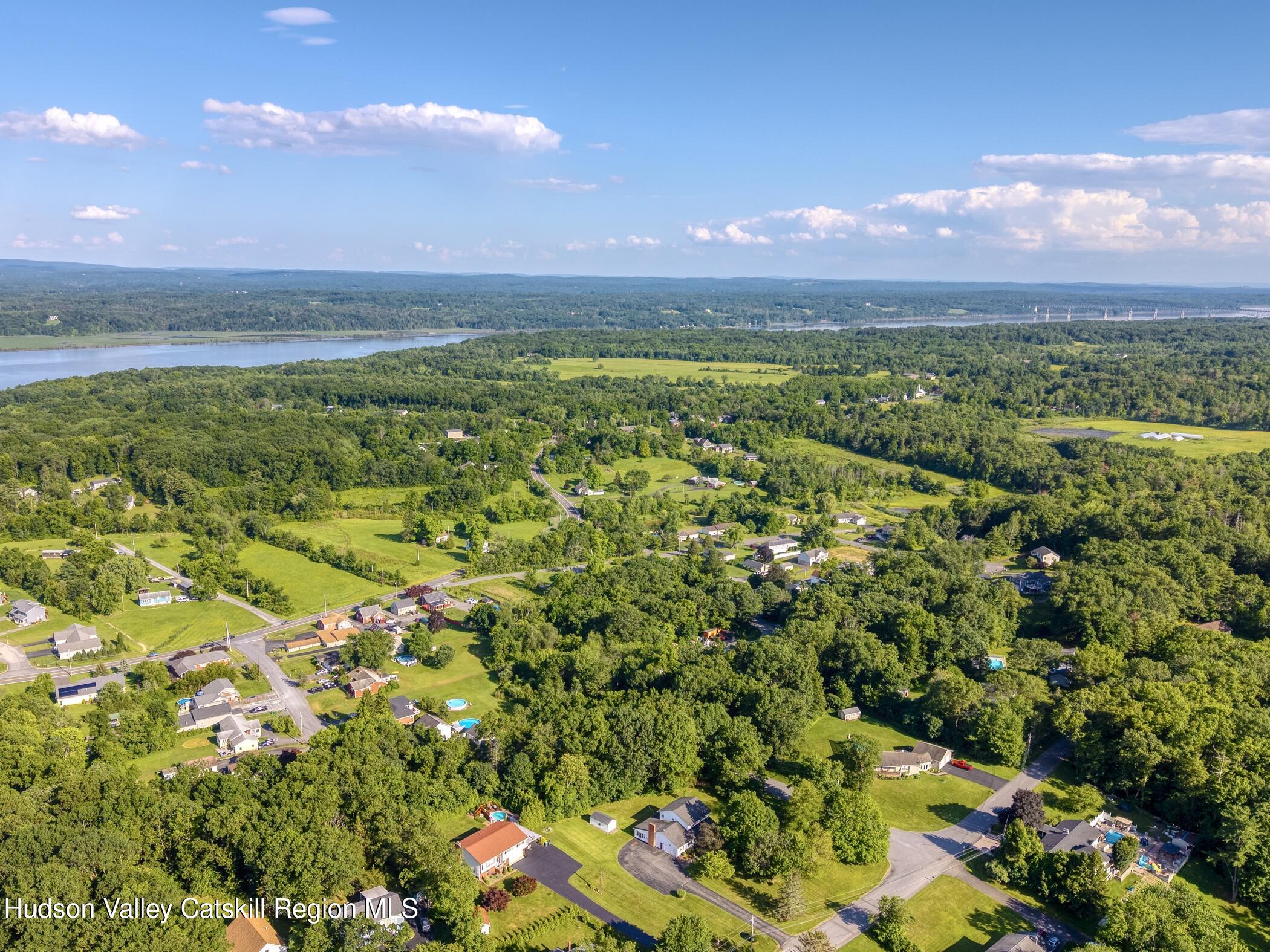 135 Hilltop Road Saugerties, NY 12477 - Photo 47 of 49 a view of a city