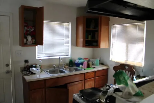 $219,900 | 241 Hull Avenue, Madera, CA 93638