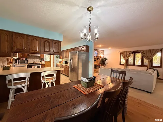 $229,900 | 206 Daras Drive, Carmi, IL 62821