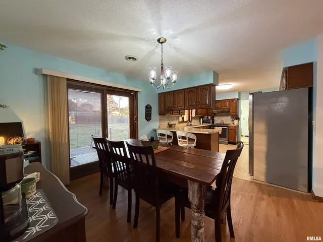 $229,900 | 206 Daras Drive, Carmi, IL 62821