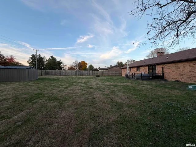 $229,900 | 206 Daras Drive, Carmi, IL 62821