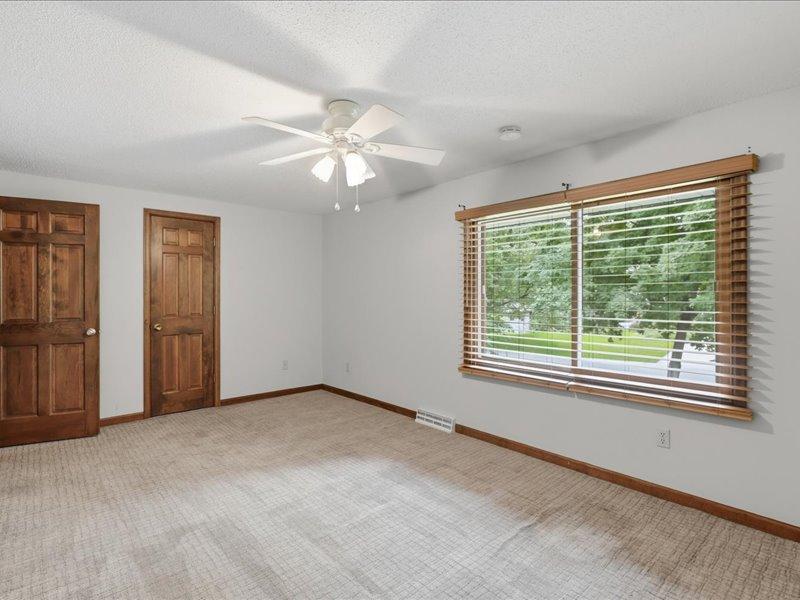 9331 Cedar Forest Road Eden Prairie, MN 55347 - Photo 24 of 41