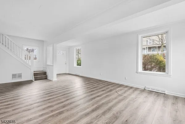 $3,000 | 82 Boonton Avenue, Kinnelon, NJ 07405