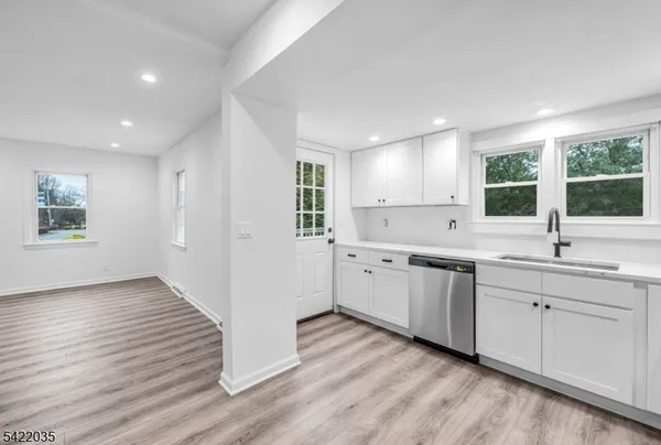 $3,000 | 82 Boonton Avenue, Kinnelon, NJ 07405