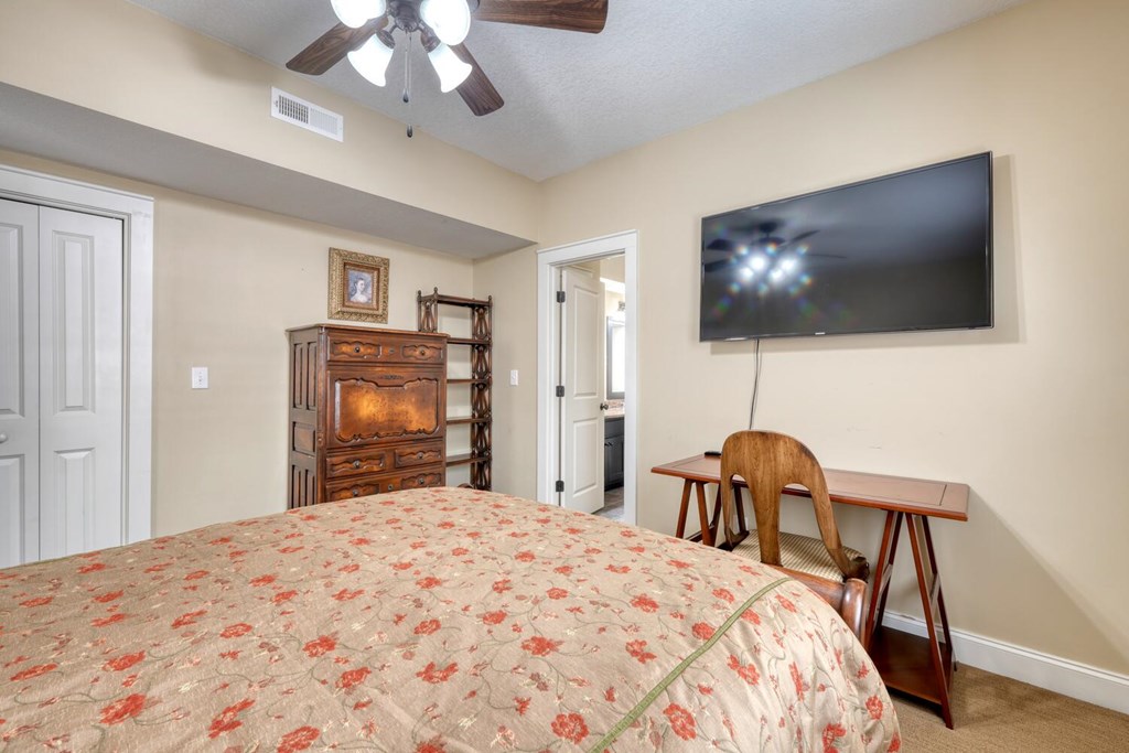 1407 Lakeside Road, Unit 201 Hiawassee, GA 30546 - Photo 17 of 47 Gallery Image 17