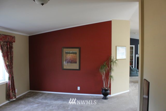 320 West Henni Road Oak Harbor, WA 98277 - Photo 8 of 11 Gallery Image 8