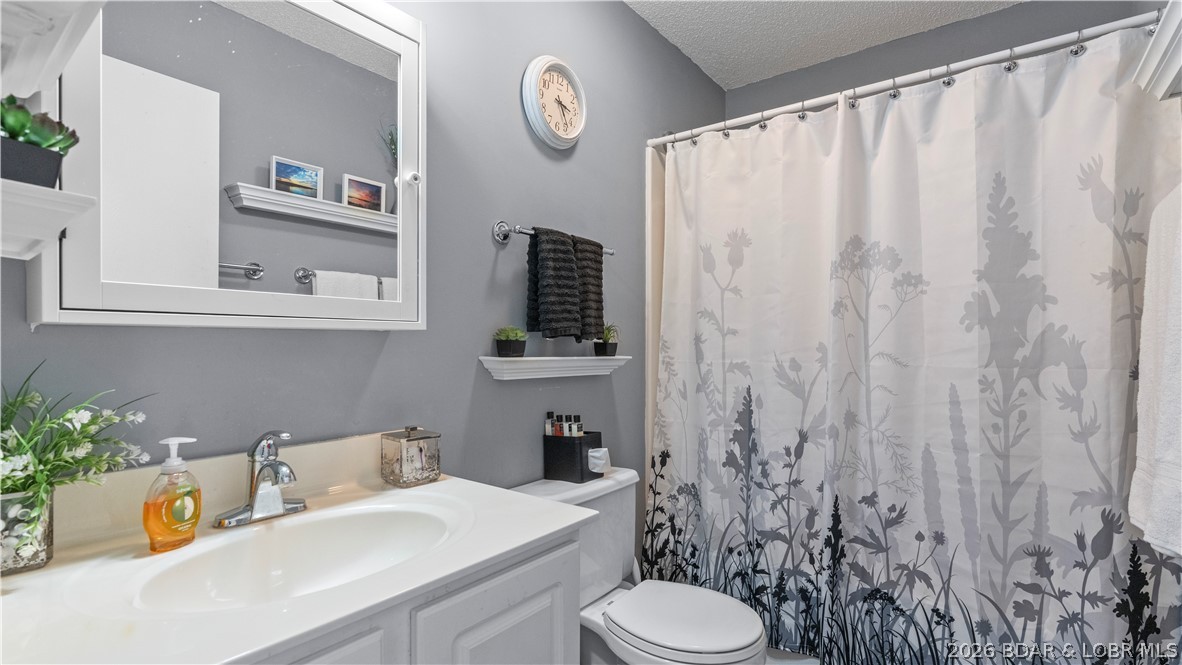 5655 Nichols Road, Unit B406 Osage Beach, MO 65065 - Photo 19 of 36