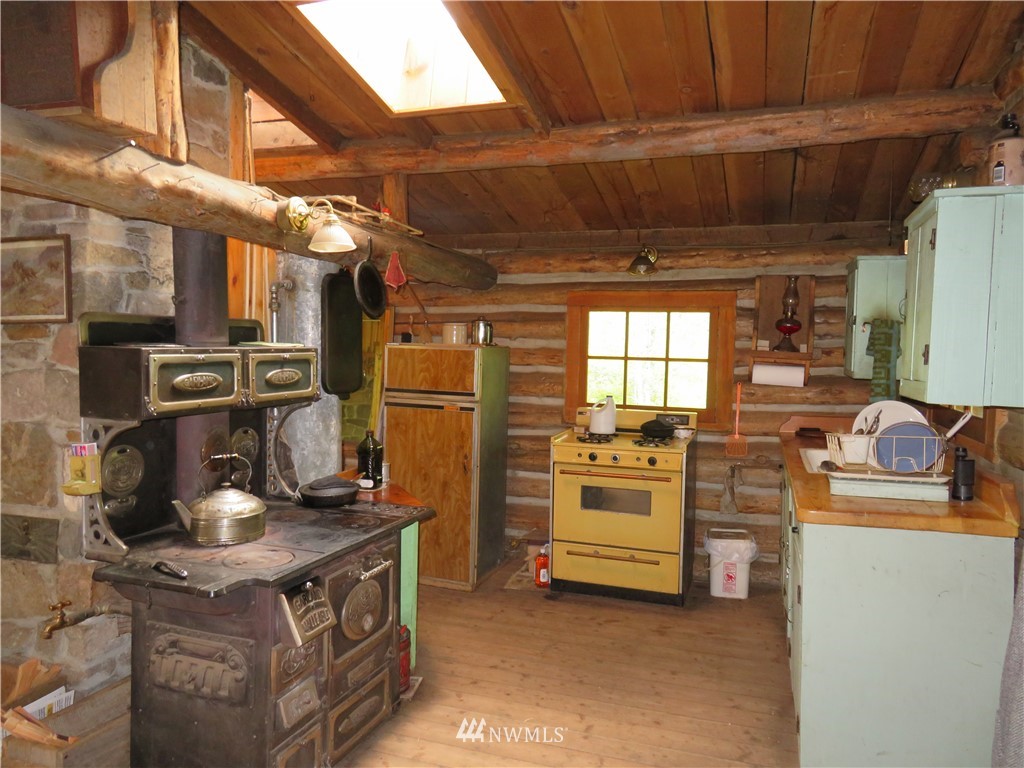 0 Lot 9 Earl Road Curlew, WA 99118 - Photo 2 of 19 Gallery Image 2