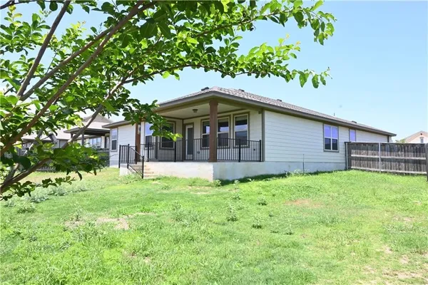 $2,395 | 124 Gray Wolf Drive, San Marcos, TX 78666